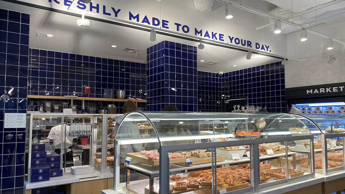 Bakery bakes